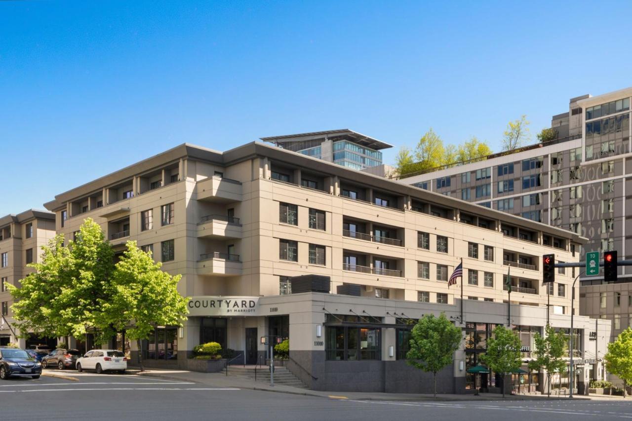 Courtyard By Marriott Seattle Bellevue/Downtown Hotel Exterior foto